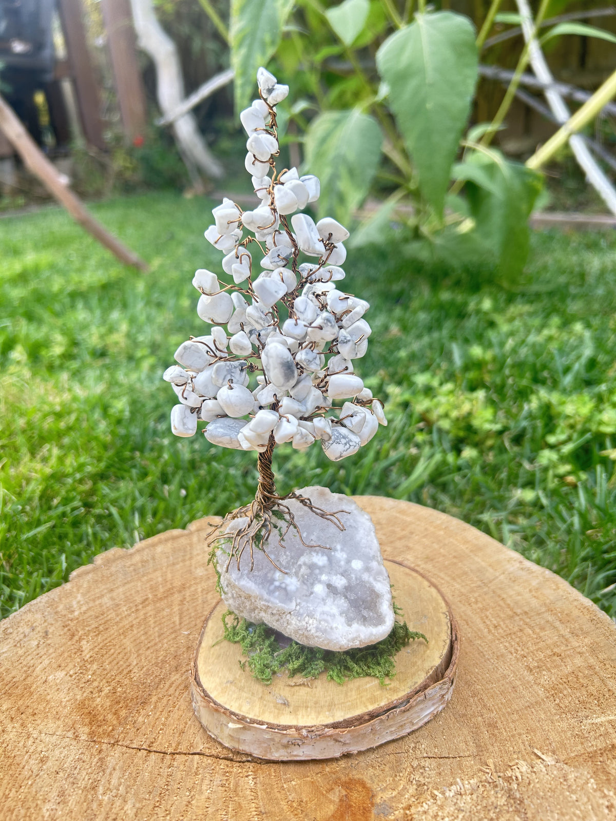 "Howie" Wintery fur tree with howlite chip beads