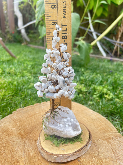 "Howie" Wintery fur tree with howlite chip beads